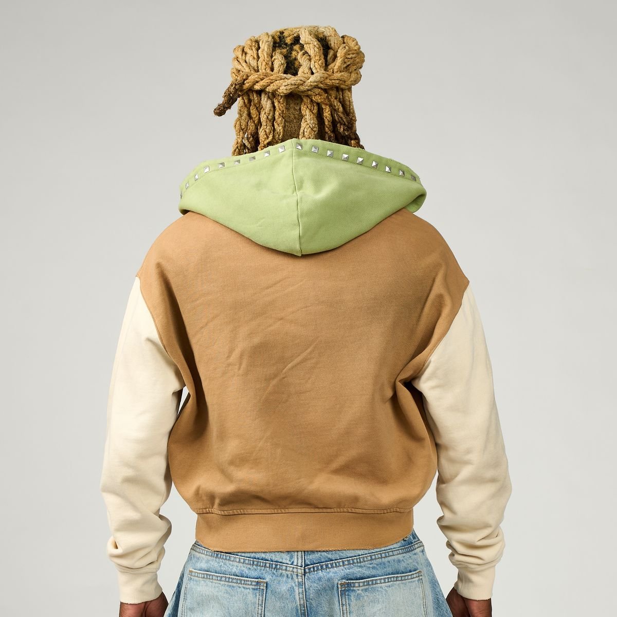 DUAA Traveler Hoodie – view 3