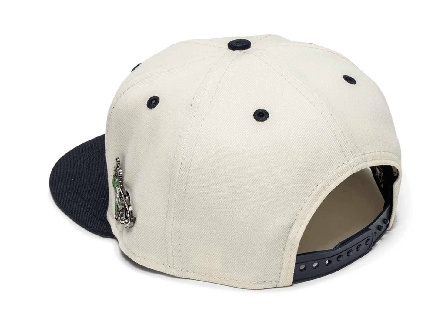 New Era 9Fifty Houston Astros Mascot Pin Snapback from On Time Fashions – Fitted Caps & Snapbacks by New Era, Birmingham AL’s 1 fashion store and premier destination for streetwear, suits, kids fashion, and big & tall