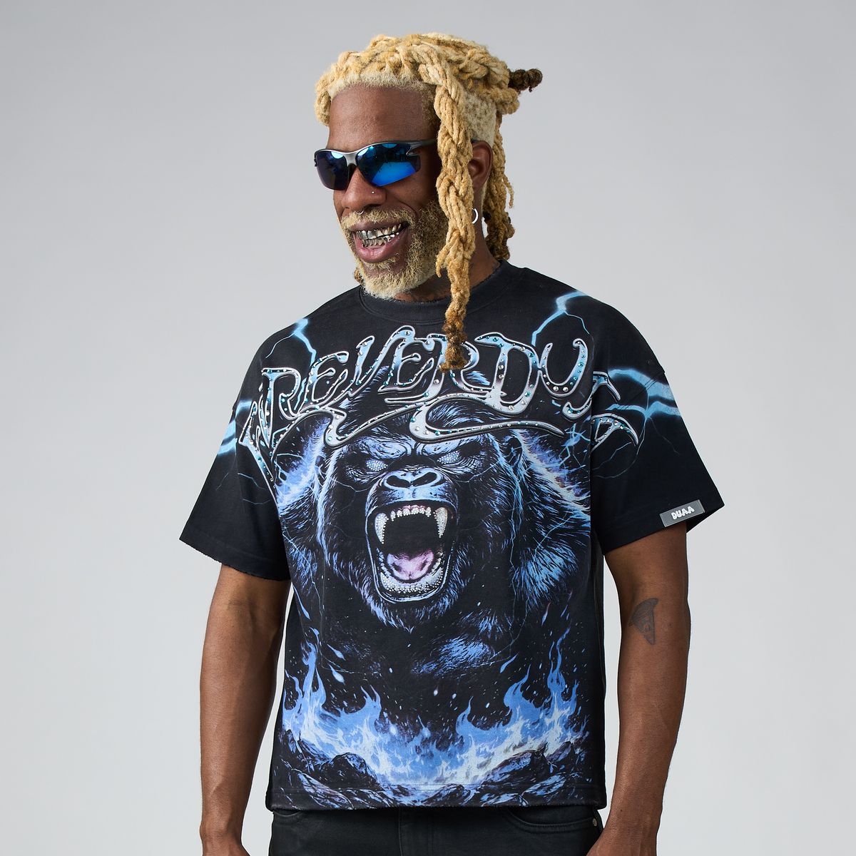 Duaa Electric Tee
