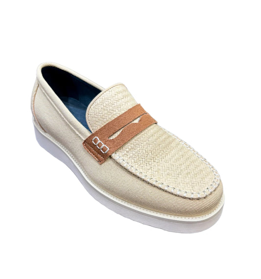 Beige loafer shoe with brown strap