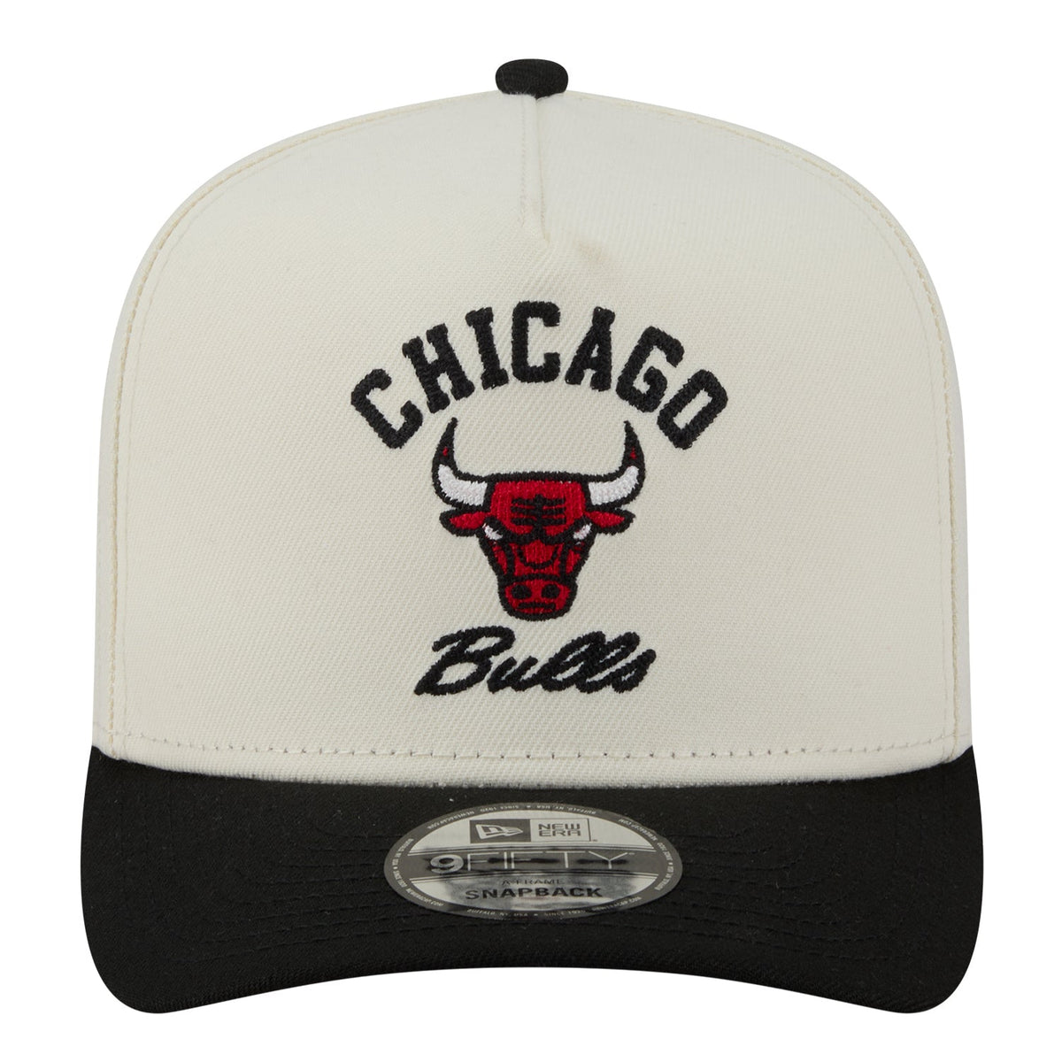 New Era Chicago Bulls Arched 9FIFTY A-Frame Snapback in Cream and Black
