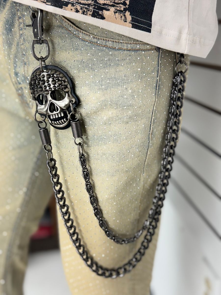 Drunz Skull Coil Double Chain from On Time Fashions – Jean Chain by Drunz, Birmingham AL’s 1 fashion store and premier destination for streetwear, suits, kids fashion, and big & tall