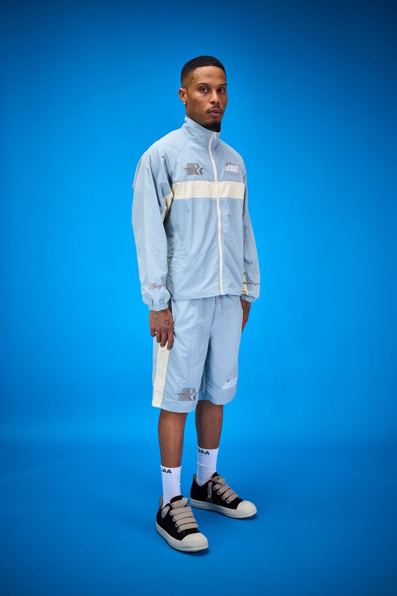 DUAA and teal matching set on model