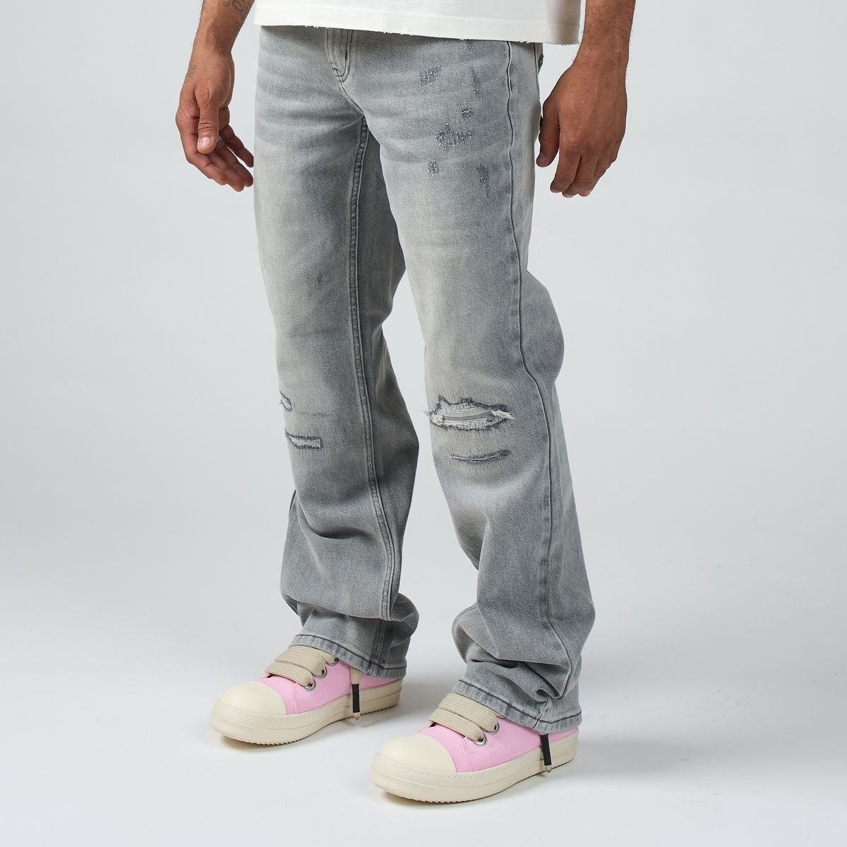DUAA Mars Grey Denim from On Time Fashions – Jeans by DUAA, Birmingham AL’s 1 fashion store and premier destination for streetwear, suits, kids fashion, and big & tall