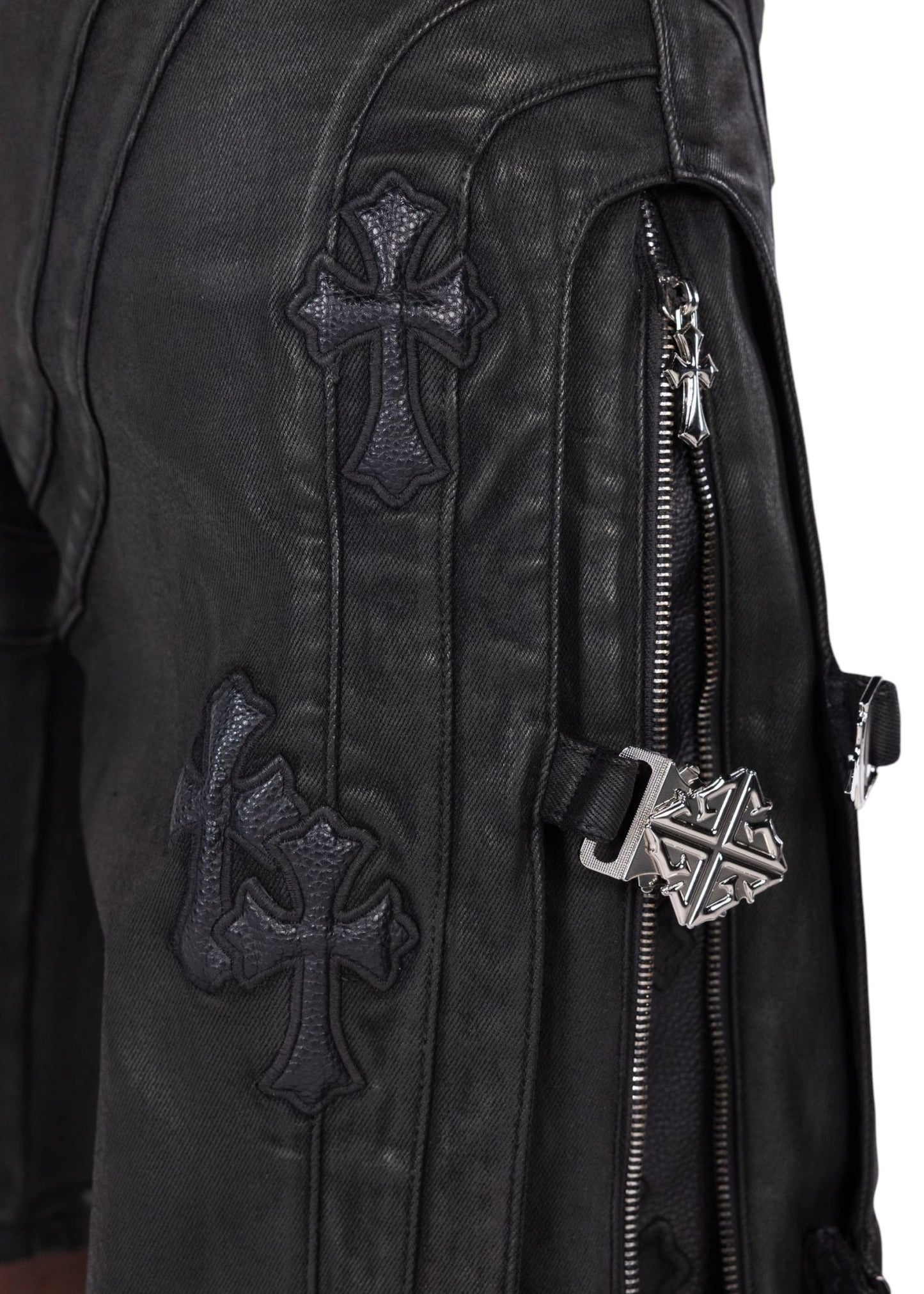 Guapi All Black Cross Buckle Shorts from On Time Fashions – Shorts by HAVEN, Birmingham AL’s 1 fashion store and premier destination for streetwear, suits, kids fashion, and big & tall