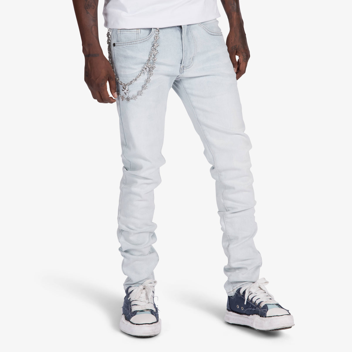 Melee Denim Igloo Jeans in Ice Wash, front view