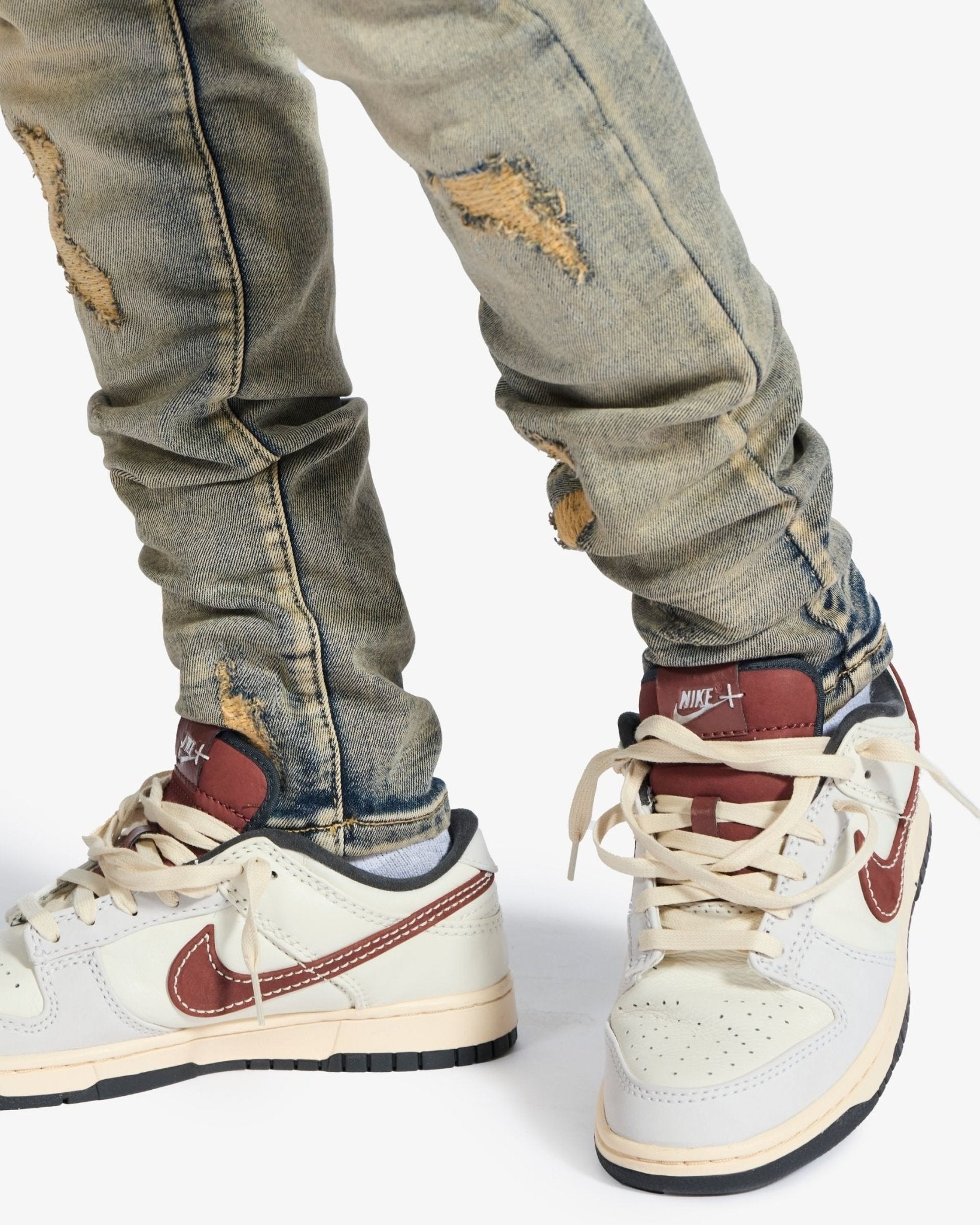 Melee Denim Saladin Jeans from On Time Fashions – jeans by House of Rio Holdings, Birmingham AL’s 1 fashion store and premier destination for streetwear, suits, kids fashion, and big & tall