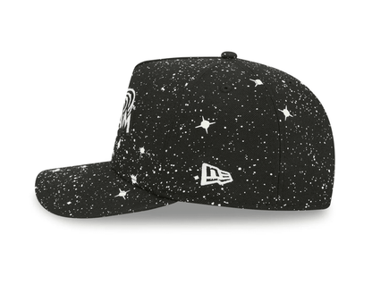 New Era 9Fifty A-Frame Space Jam Stars Snapback from On Time Fashions – Fitted Caps & Snapbacks by New Era, Birmingham AL’s 1 fashion store and premier destination for streetwear, suits, kids fashion, and big & tall
