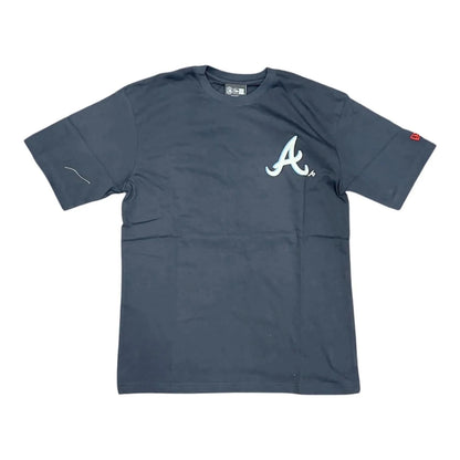 New Era Atlanta Braves Lifestyle Graphic Tee from On Time Fashions – tee by New Era, Birmingham AL’s 1 fashion store and premier destination for streetwear, suits, kids fashion, and big & tall