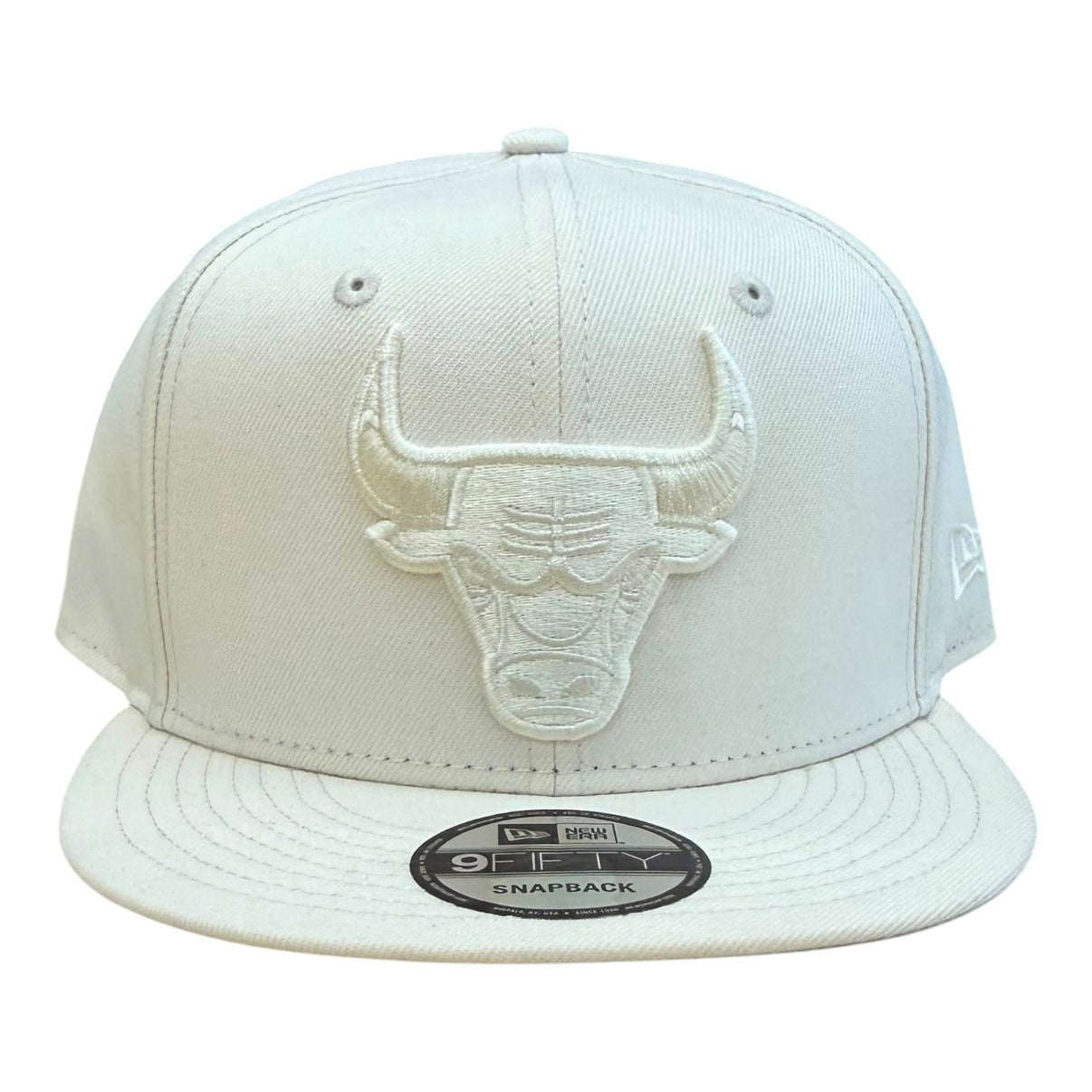 New Era Chicago Bulls 9FIFTY Color Pack Snapback from On Time Fashions – Snapback Hat by New Era, Birmingham AL’s 1 fashion store and premier destination for streetwear, suits, kids fashion, and big & tall
