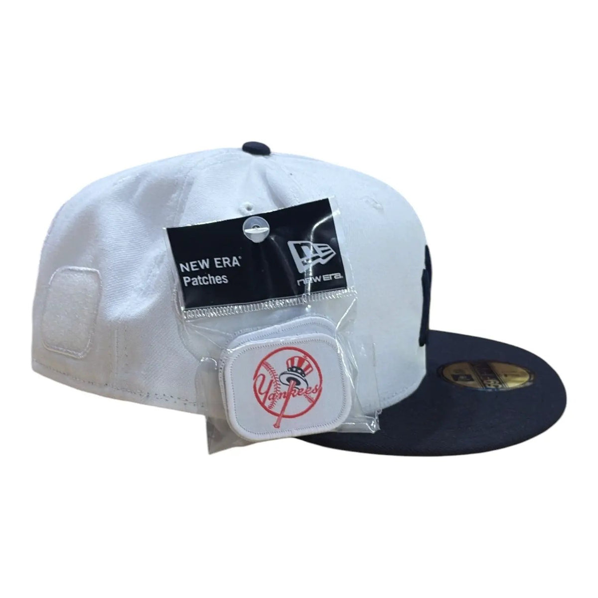 New Era Yankees white and navy fitted hat with included interchangeable patch pack