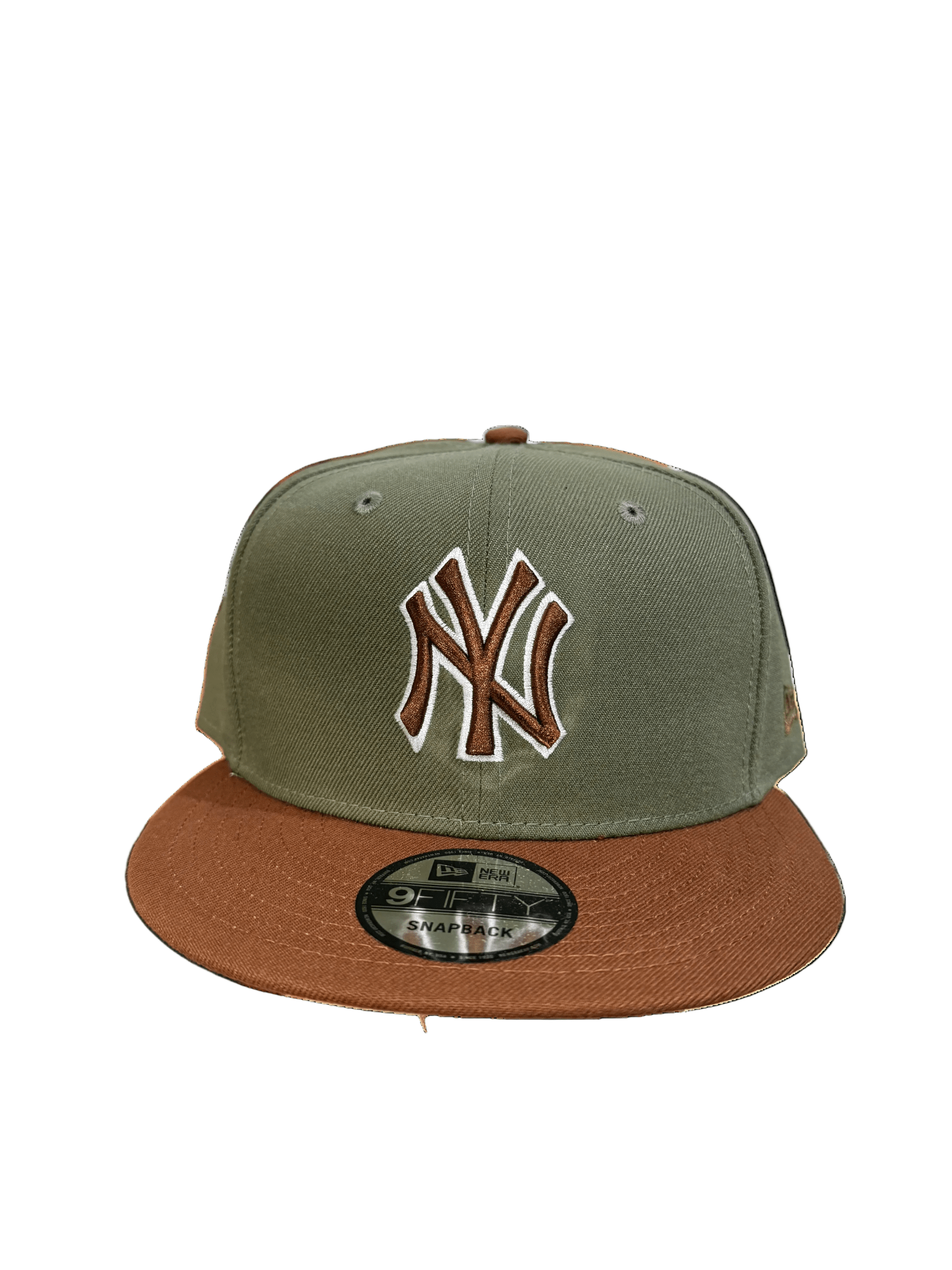 New York Yankees 2-Tone Color Pack Cap from On Time Fashions – Cap by New Era, Birmingham AL’s 1 fashion store and premier destination for streetwear, suits, kids fashion, and big & tall