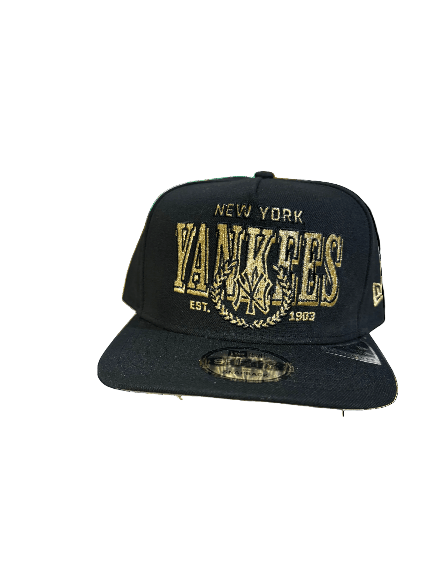 New York Yankees 9FORTY A-Frame Laurel Cap from On Time Fashions – Cap by New Era, Birmingham AL’s 1 fashion store and premier destination for streetwear, suits, kids fashion, and big & tall