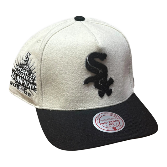 Mitchell & Ness Chicago White Sox Cream Team Pro Snapback by Mitchell & Ness
