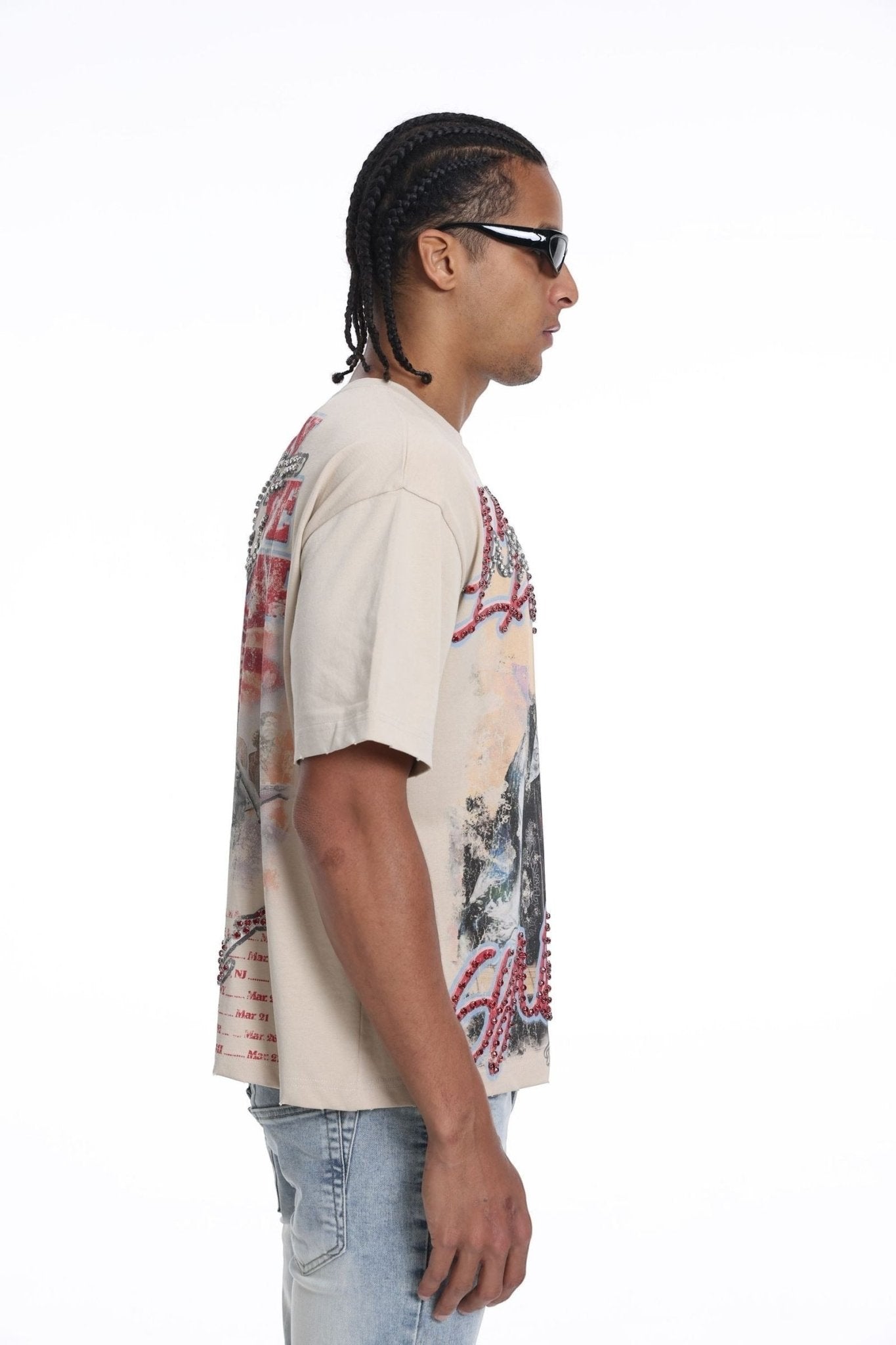Syndicate LND Tee Beige from On Time Fashions – T-Shirt by Prestige Showroom, Birmingham AL’s 1 fashion store and premier destination for streetwear, suits, kids fashion, and big & tall