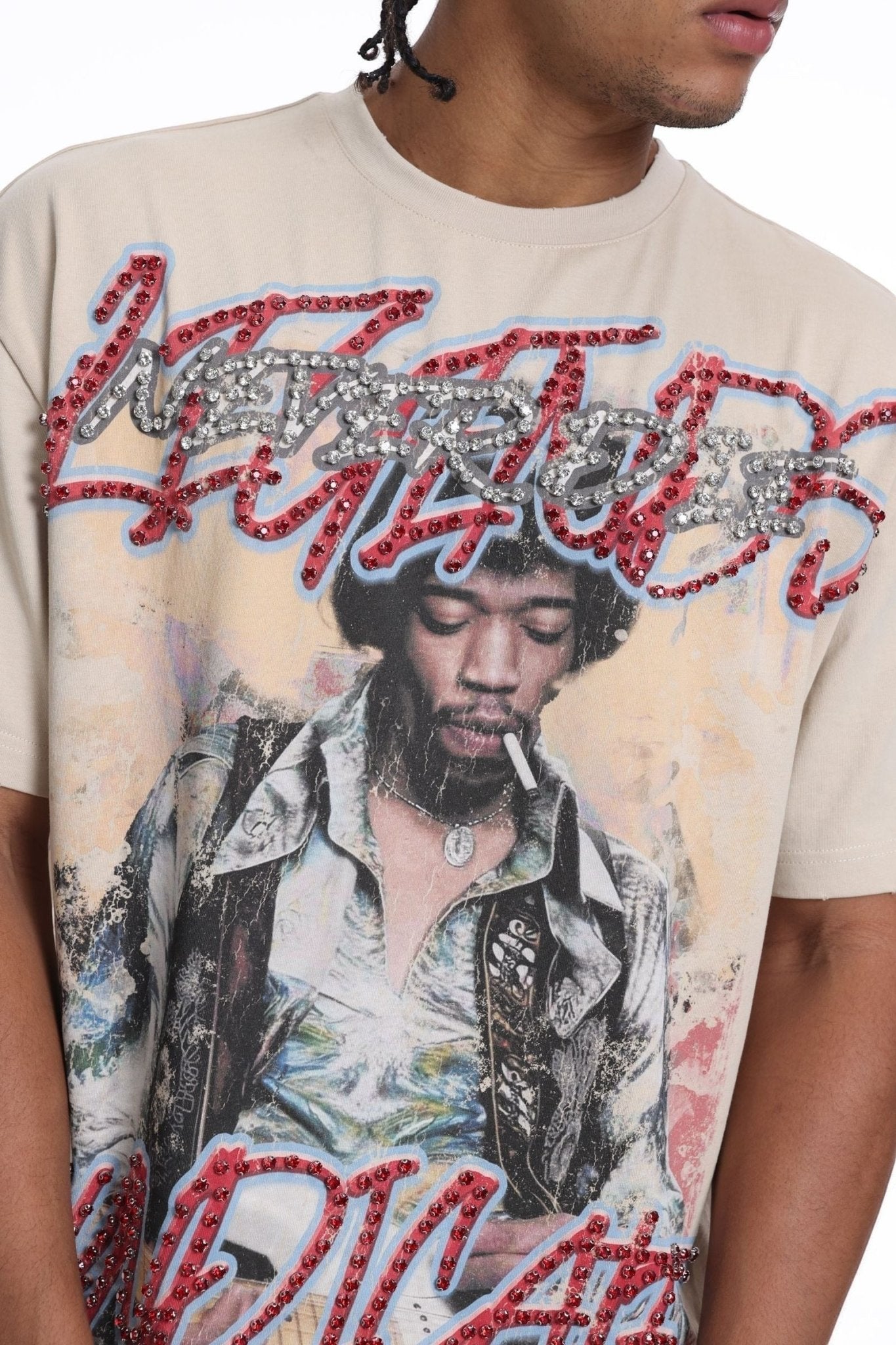 Syndicate LND Tee Beige from On Time Fashions – T-Shirt by Prestige Showroom, Birmingham AL’s 1 fashion store and premier destination for streetwear, suits, kids fashion, and big & tall