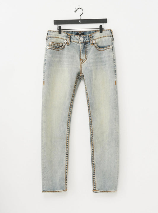 True Religion Rocco Super T Flap Jeans from On Time Fashions – Jeans by True Religion, Birmingham AL’s 1 fashion store and premier destination for streetwear, suits, kids fashion, and big & tall